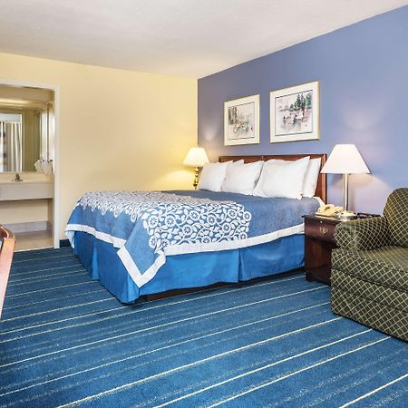 Days Inn By Wyndham South Hill Ngoại thất bức ảnh