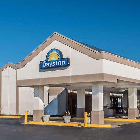 Days Inn By Wyndham South Hill Ngoại thất bức ảnh
